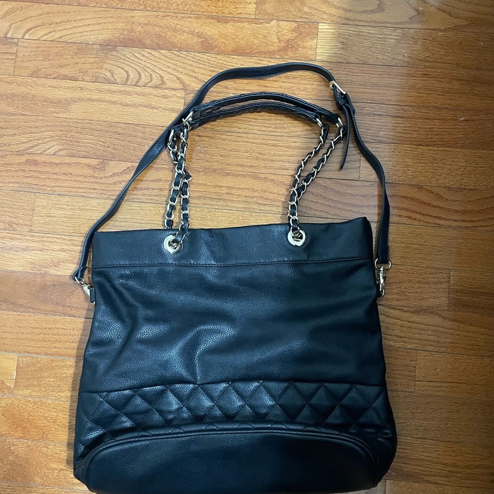 Forever 21 Black Quilted Shoulder Bag